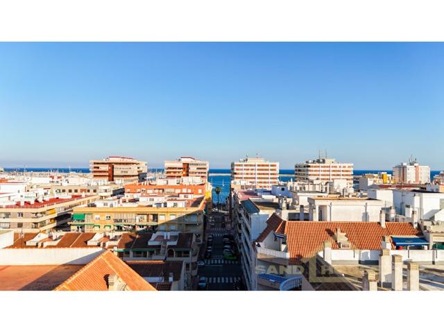  Ático En venta en Torrevieja photo 0