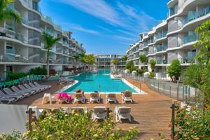 Venta de Exclusivo Apartamento en Residencial Las Olas, Palm-Mar photo 0