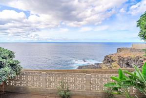 Villa en Buenavista Del Norte photo 0
