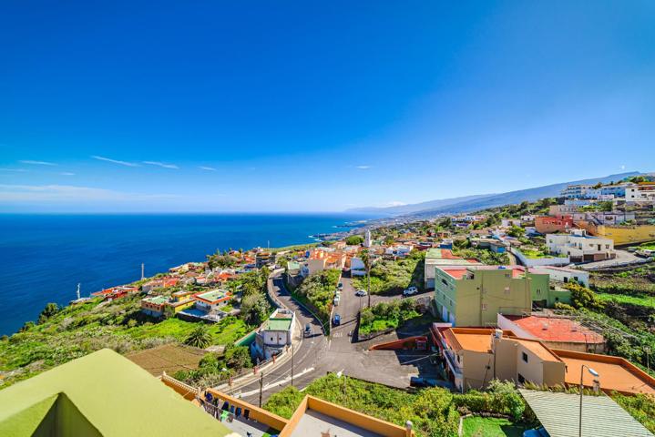 Amplia casa con vistas panorámicas en San Juan del Reparo, Garachico. photo 0