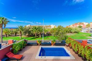 Villa en Playa del Duque photo 0