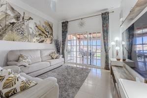 Espléndido Adosado de 3 Habitaciones con Vistas al Mar en San Eugenio: Moderno y Totalmente Reformado photo 0