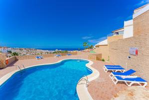 Espléndido Adosado de 3 Habitaciones con Vistas al Mar en San Eugenio: Moderno y Totalmente Reformado photo 0