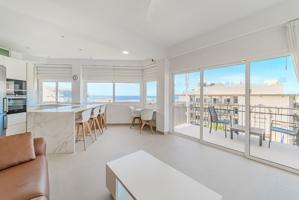 Apartamento renovado con vistas panorámicas en el corazón de Los Cristianos photo 0