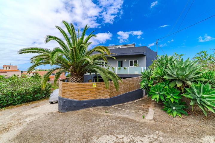 ACOGEDORA CASA MODERNIZADA EN TACORONTE photo 0