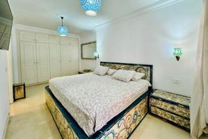 Piso en Playa del Duque photo 0