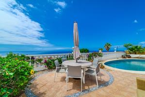 Villa en Puerto De Santiago photo 0