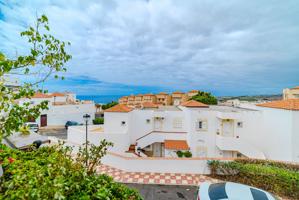 APARTAMENTO CON VISTA MAR Y PISCINA 'BALCON ATLANTICO' photo 0