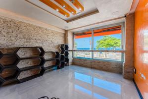 LOCAL COMERCIAL EN EL PASEO MARITIMO, PLAYA LAS AMERICAS photo 0
