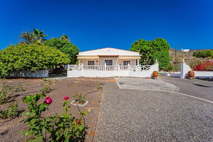 Chalet Independiente en Guia De Isora photo 0