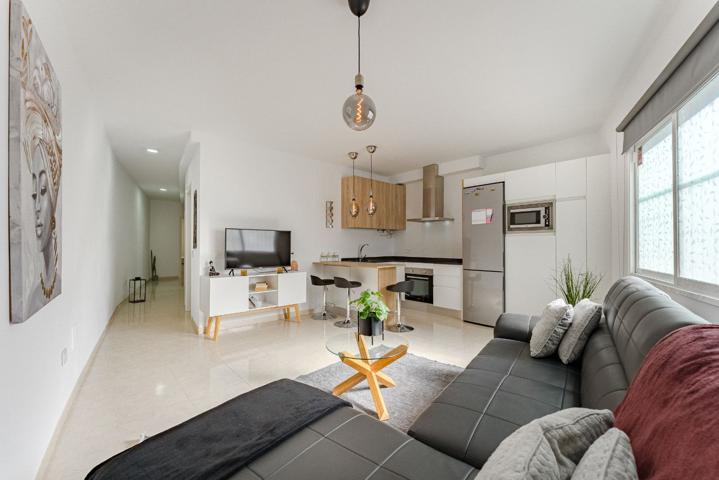 Apartamento moderno de 2 dormitorios en el Valle de San Lorenzo photo 0
