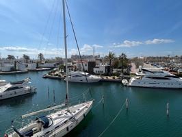 Apartamento 2 habitaciones con vistas a canal en Empuriabrava photo 0