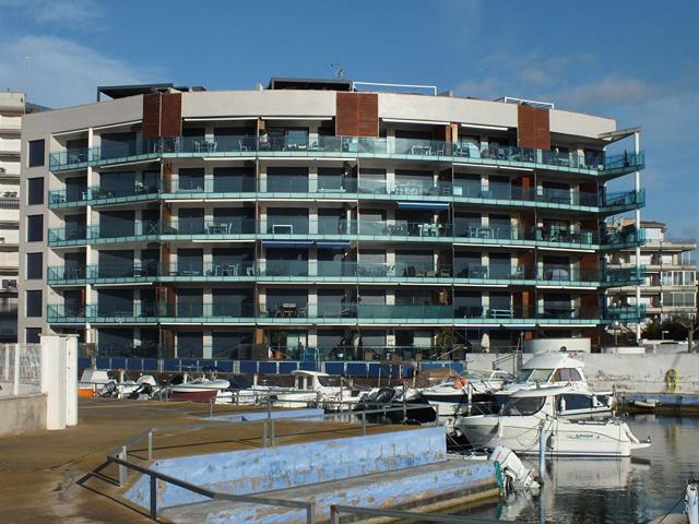 APARTAMENTO CON PISCINA ALTO STANDING EN ROSES photo 0
