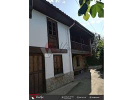 ¡Venta de casa de piedra típica asturiana, adosada, rehabilitada situada en un pueblo de Piloña! photo 0
