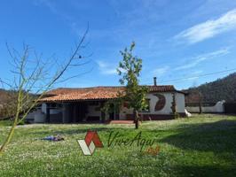 Propiedad formada por 3 construcciones, parcela 559m2. 1ªcasa de piedra restaurada, 2ºcasa parcialmente restaurada y 3ªc photo 0