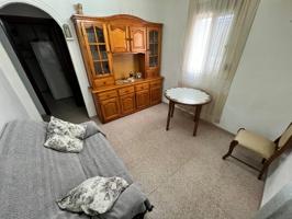 VENTA CASA EN PLANTA BAJA. CERCANA AL CENTRO photo 0