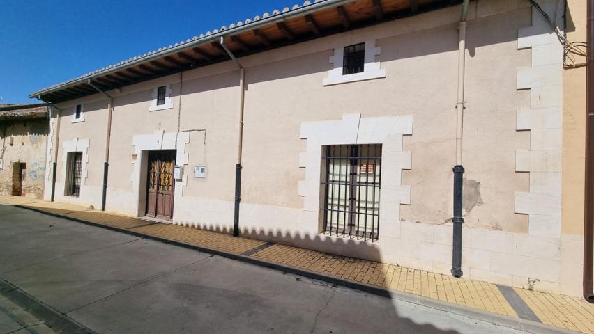 Villa En venta en Casasola de Arión photo 0