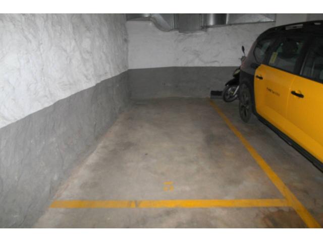 Garaje en venta en Sant Andreu(08030) photo 0