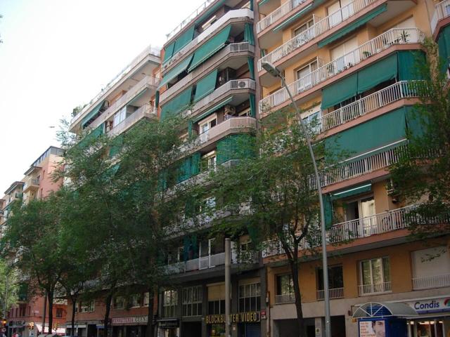 Piso en venta en Sant Andreu(08030) photo 0