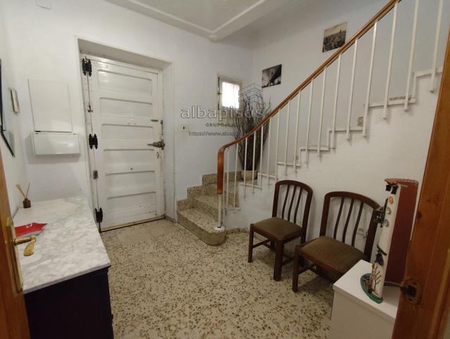 CASA INDEPENDIENTE ADOSADA EN ZONA FÁTIMA CON GARAJE, TERRAZA Y PATIO photo 0