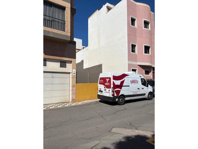 Terreno en venta en Cruce de Arinaga photo 0