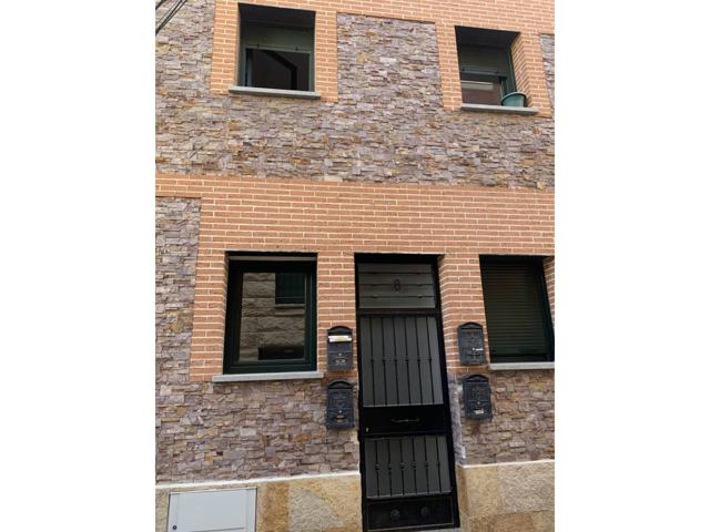 Piso en venta en Miraflores de la Sierra photo 0