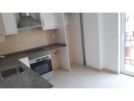 Piso en alquiler en Montolivet photo 0