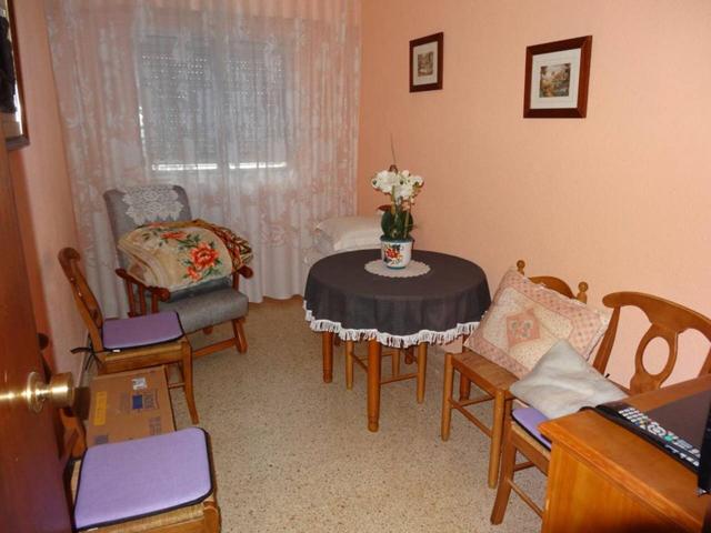 Se vende piso amplio,con ascensor y luminoso en Manises. photo 0