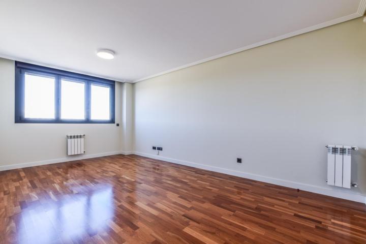 Piso En alquiler en Valdebebas, Madrid photo 0