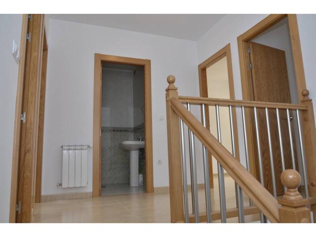 Chalet adosado en venta en Villar de Chinchilla photo 0