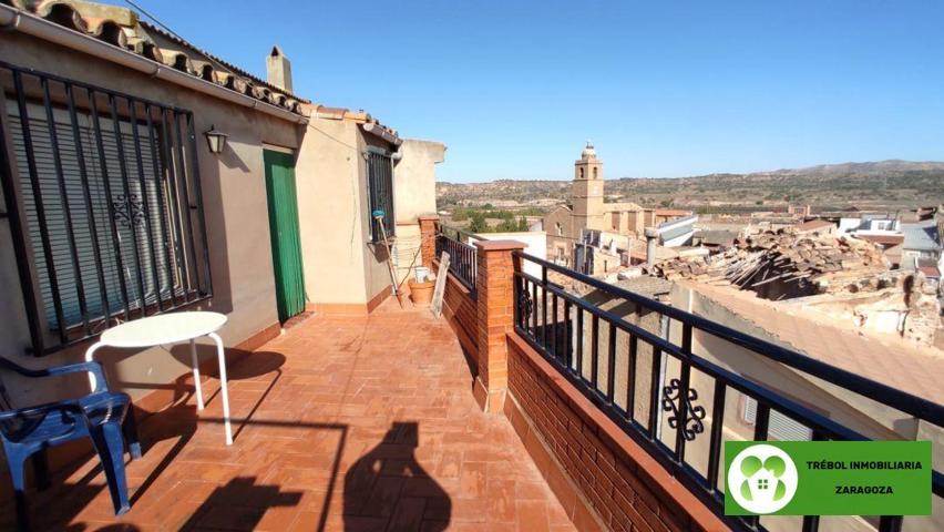 Casa De Pueblo en venta en Escatrón de 348 m2 photo 0