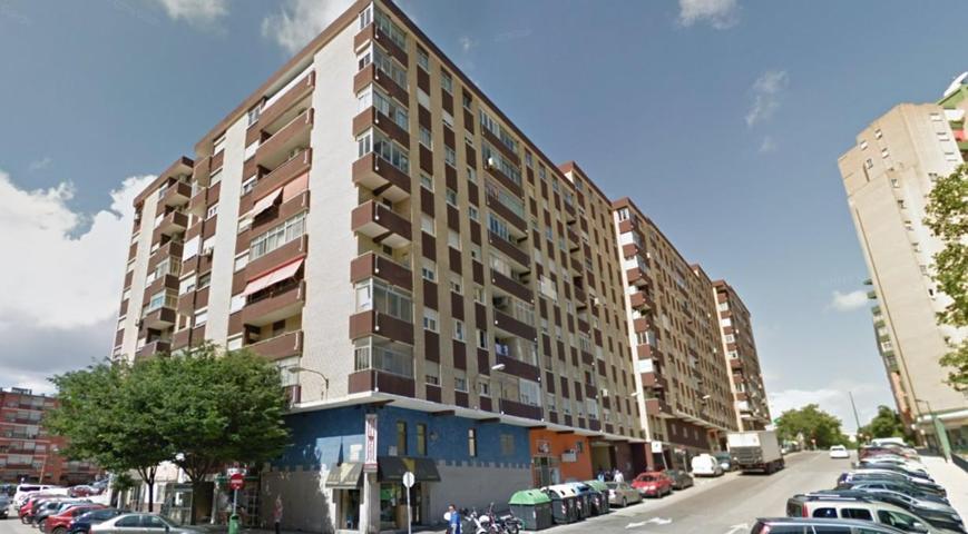 Piso en venta en Zaragoza de 74 m2 photo 0