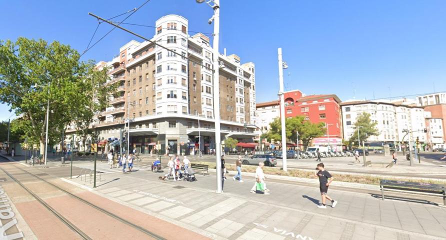 Local en venta en Zaragoza de 50 m2 photo 0