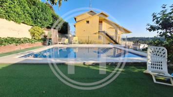 Vive donde otros solo sueñan – Casa con piscina en Cànoves i Samalús photo 0