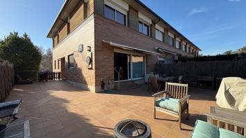 Entorno tranquilo y natural que combina calidad de vida, espacio y una excelente conexión. photo 0