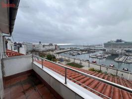 PISO EN LA MARINA CON PRECIOSAS VISTAS DE LA CORUÑA EN VENTA photo 0