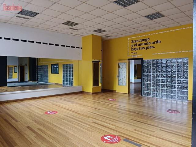 Local Comercial Centro Sta. Cruz (Oleiros) A Coruña photo 0
