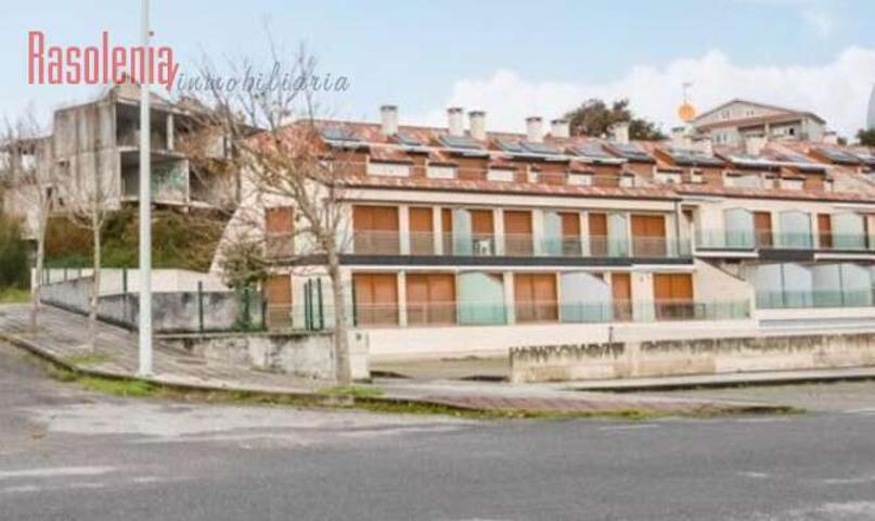 EDIFICIO ( OBRA PARADA) EN RIBEIRA EN VENTA EN A CORUÑA photo 0