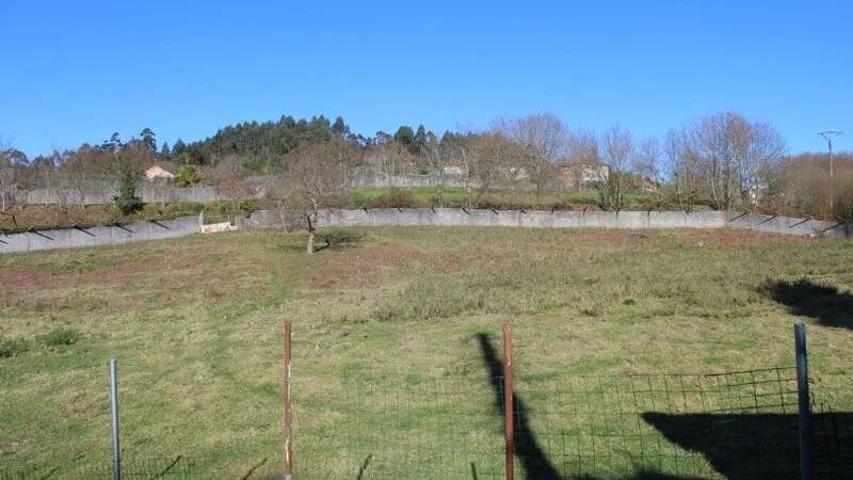 Venta de parcela rústica en Ames, Framíl. photo 0