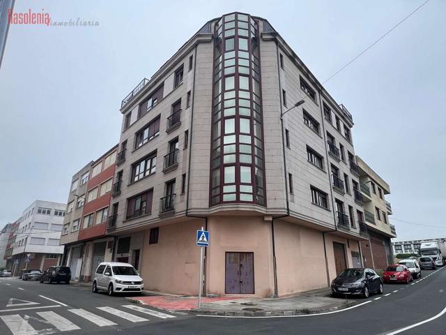 Garaje en venta en Carballo, A Coruña photo 0