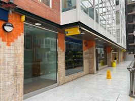 Venta de local en Area Central, Santiago de Compostela photo 0