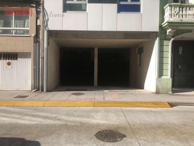 Plaza de garaje DOBLE en alquiler en la Calle Adelaida Muro 8, A Coruña photo 0