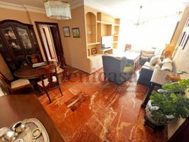 Piso céntrico en alquiler para todo el año photo 0