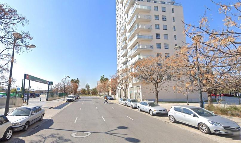 Excelente LOCAL COMERCIAL en alquiler en Patraix photo 0