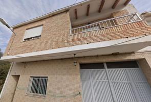 Casa de pueblo a la venta en el corazón de Chera. Una gran oportunidad de vivir la belleza de Chera! photo 0