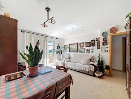 Luminoso y espacioso piso en venta, ubicado en la deseada y buscada zona de Parc Central, en Paterna photo 0