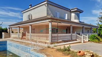 Impresionante Chalet ubicado en Colonia Casablanca, en Montserrat photo 0