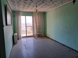 Impresionante Casa de Pueblo a la Venta! Puedes hacer 3 viviendas independientes! photo 0