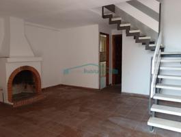 Fantástico CHALET ADOSADO en la Urbanización Montehoyuela, en Toras photo 0