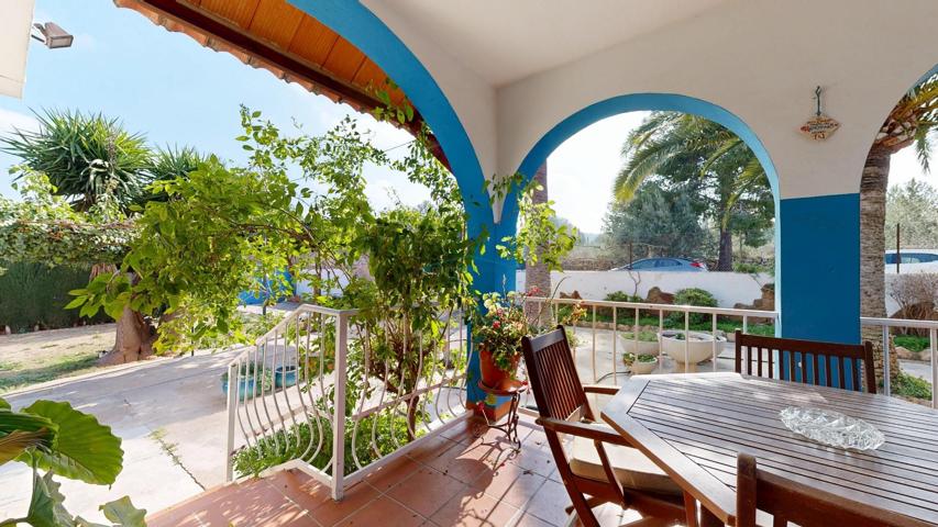 Chalet Independiente en urbanización Las Muelas, en Chiva (Valencia). photo 0